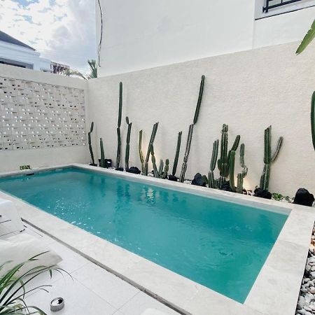 Escotel Tempekan Guest House Canggu  Exterior photo