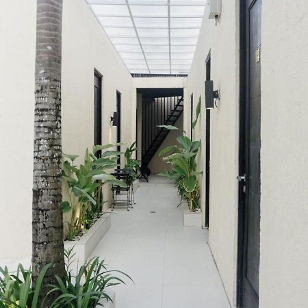 Escotel Tempekan Guest House Canggu  Exterior photo
