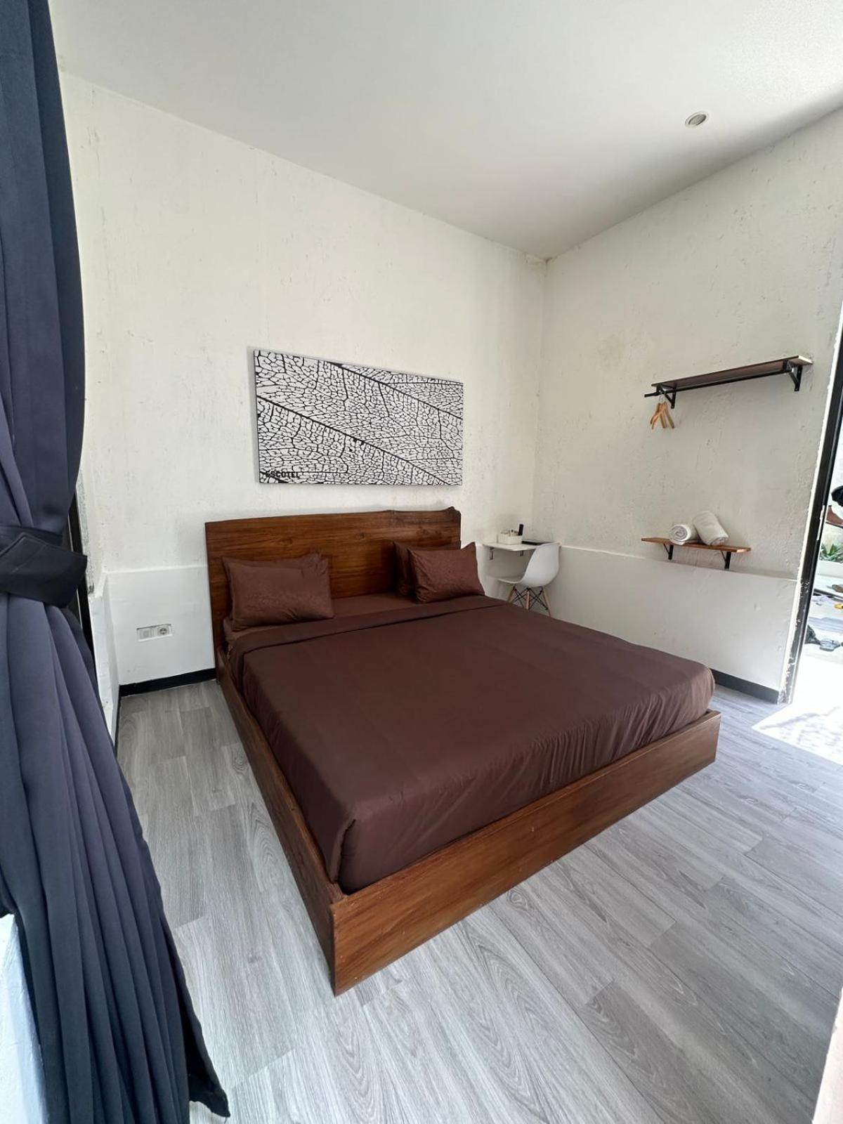 Escotel Tempekan Guest House Canggu  Exterior photo